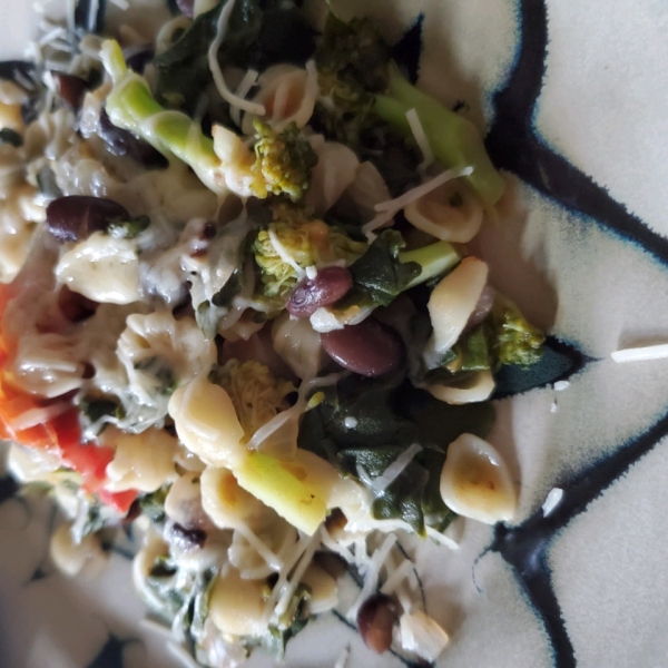 Spinach and Black Bean Pasta