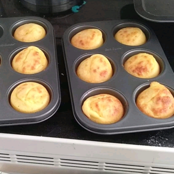 Bosnian Style Cornbread (Razljevak)