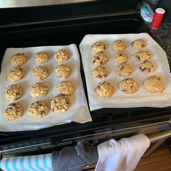 White Chocolate Cranberry Oatmeal Cookies