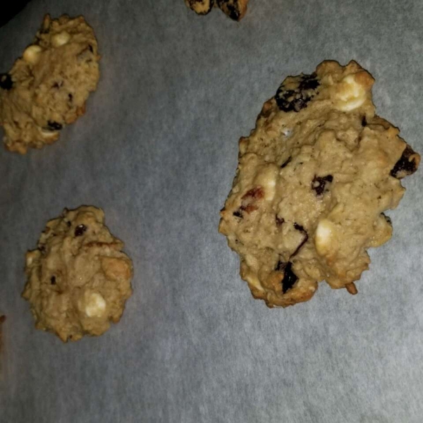 White Chocolate Cranberry Oatmeal Cookies