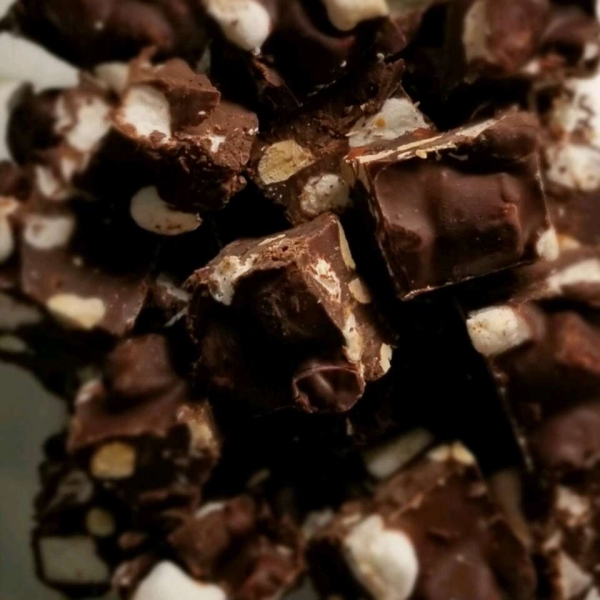 Super Easy Rocky Road Candy