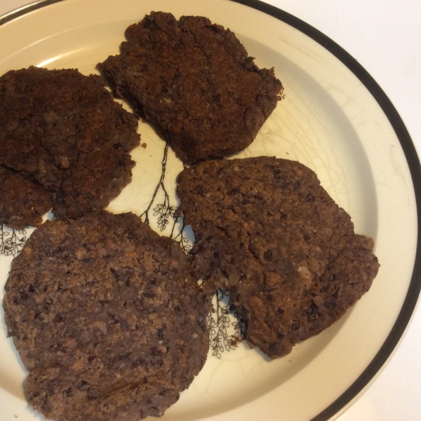 Smoky Black Bean Burgers