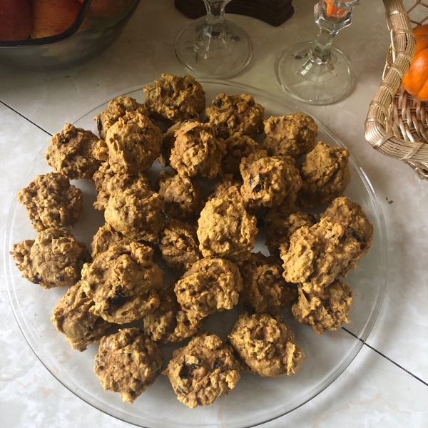 Harvest Pumpkin-Oatmeal Raisin Cookies