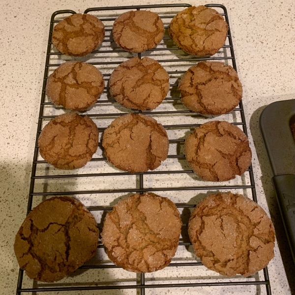 Crackle Top Molasses Cookies