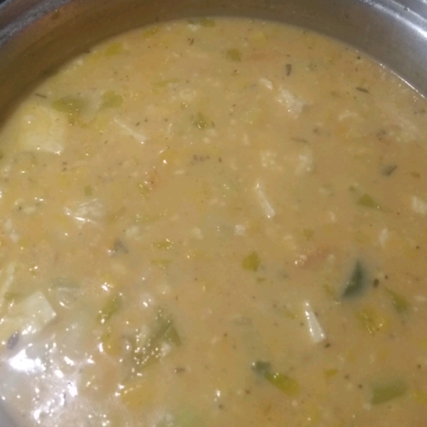 Creamy Vegan Sweet Potato and Corn Chowder