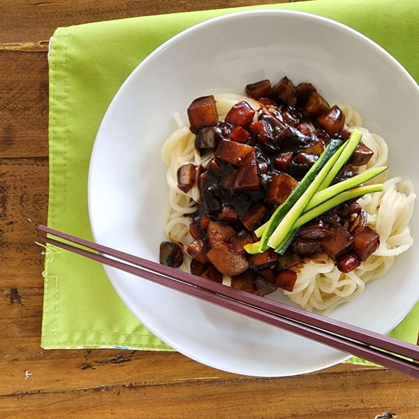 Jajangmyeon (Vegetarian Korean Black Bean Noodles)