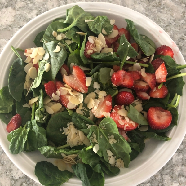 Spinach and Strawberry Salad