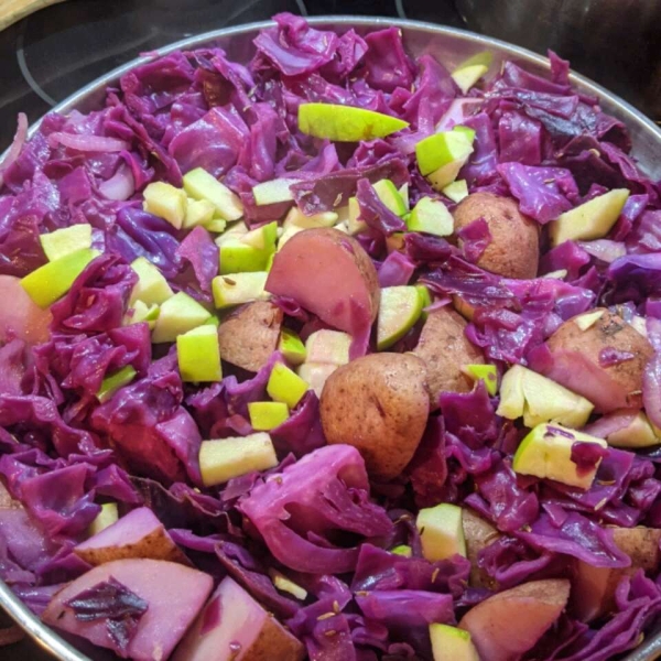 Sausage Smothered in Red Cabbage