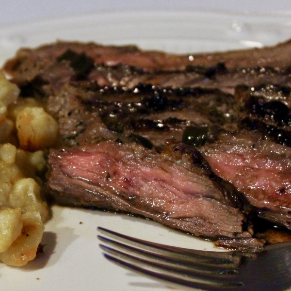 Grilled Flank Steak with Red Wine Sauce