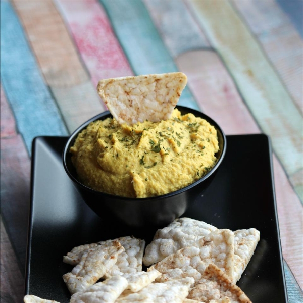 Medium Cheddar Cheese Sauce (Live, Raw, and Vegan)