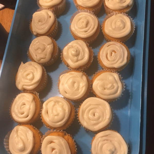 Sweet Pumpkin Cupcakes with Cream Cheese Frosting