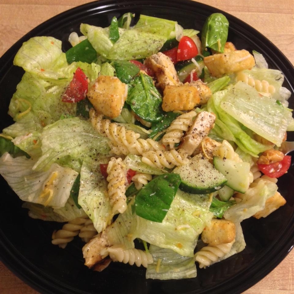 Grilled Chicken and Pasta Salad