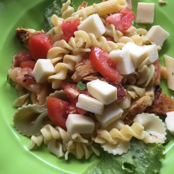 Grilled Chicken and Pasta Salad