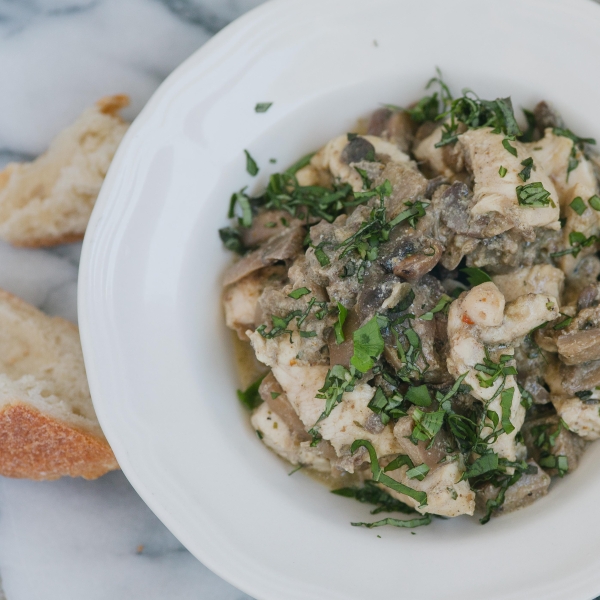 Slow Cooker Chicken and Mushroom Stew
