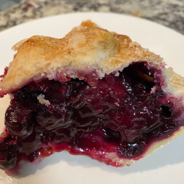 Blackberry and Blueberry Pie