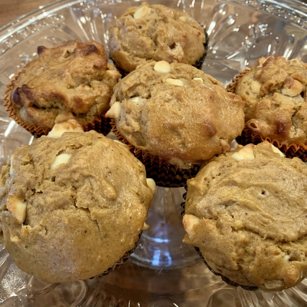 White Chocolate Pumpkin Spice Muffins