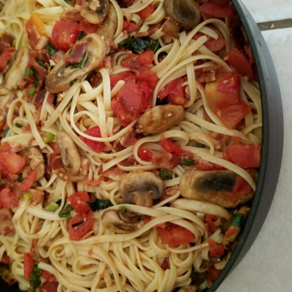 Peppered Bacon and Tomato Linguine