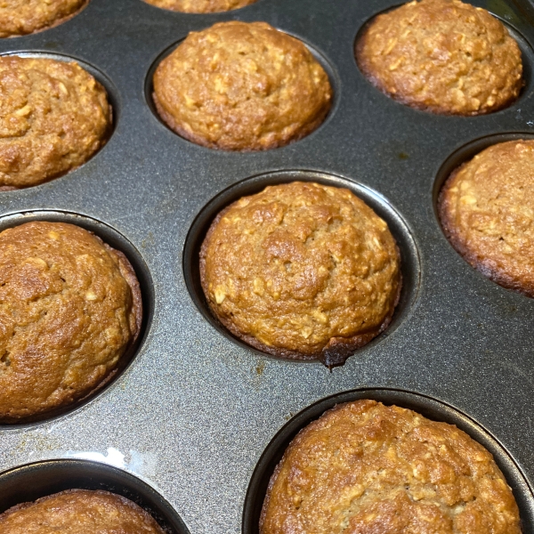 Oat Applesauce Muffins