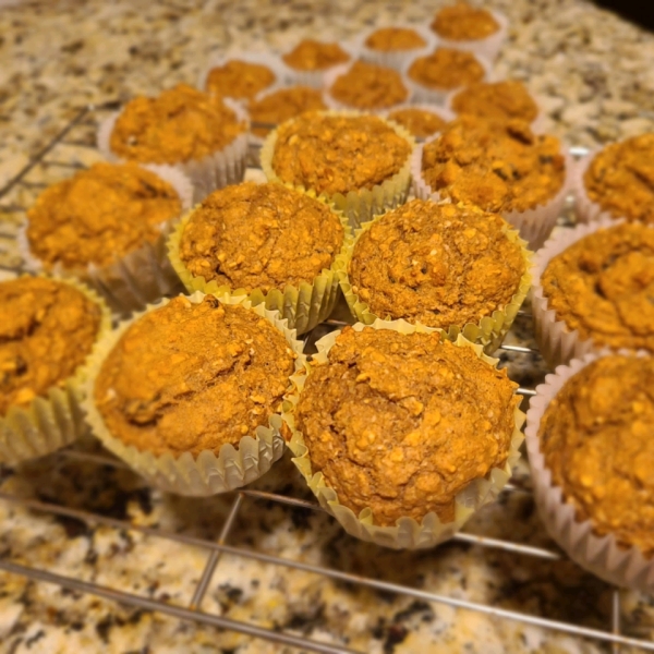 Oat Applesauce Muffins