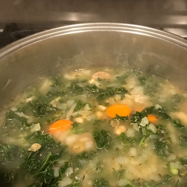 Sausage, Kale, and White Bean Soup