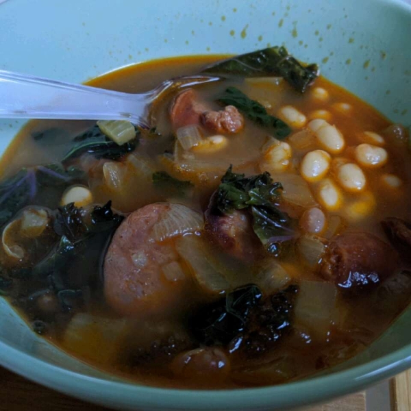 Sausage, Kale, and White Bean Soup