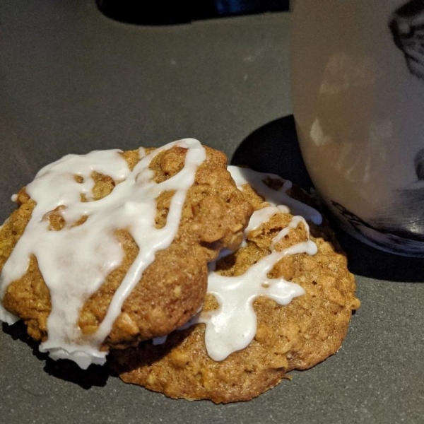 Iced Oatmeal Cookies