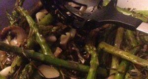 Baked Asparagus with Portobello Mushrooms and Thyme