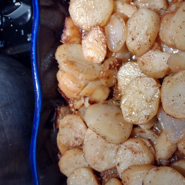 Roasted Potatoes and Onions - Easy and Delicious