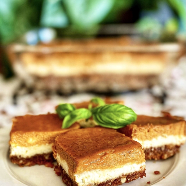 Pumpkin Bars with Cream Cheese Filling