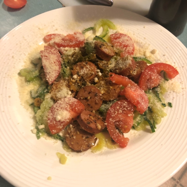 Zucchini Noodles and Summer Vegetables with Sweet Pepper Chicken Sausage