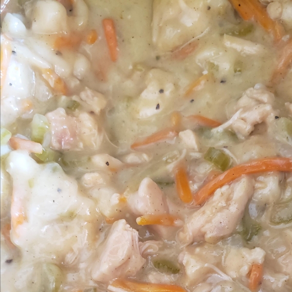 Easy Slow Cooker Chicken and Dumplings