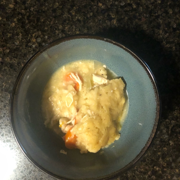 Easy Slow Cooker Chicken and Dumplings