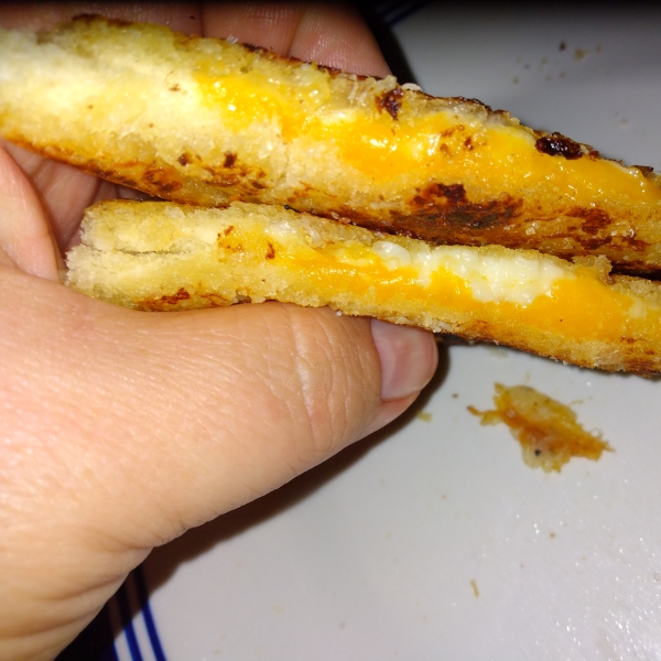 Inside-Out Grilled Cheese Sandwich