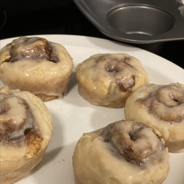 Small Batch Cinnamon Rolls (No Yeast)