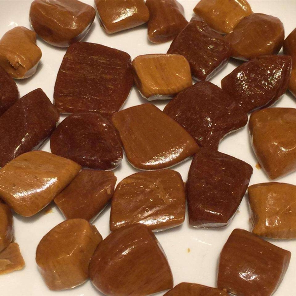 Old Fashioned Molasses Taffy