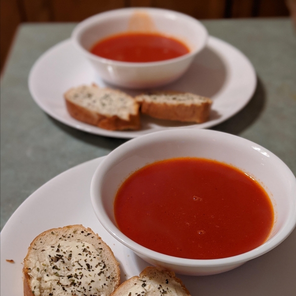 Fresh Tomato Soup with Crispy Cheese Toast