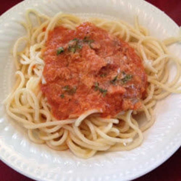 Creamy Tomato-Smoked Salmon Pasta