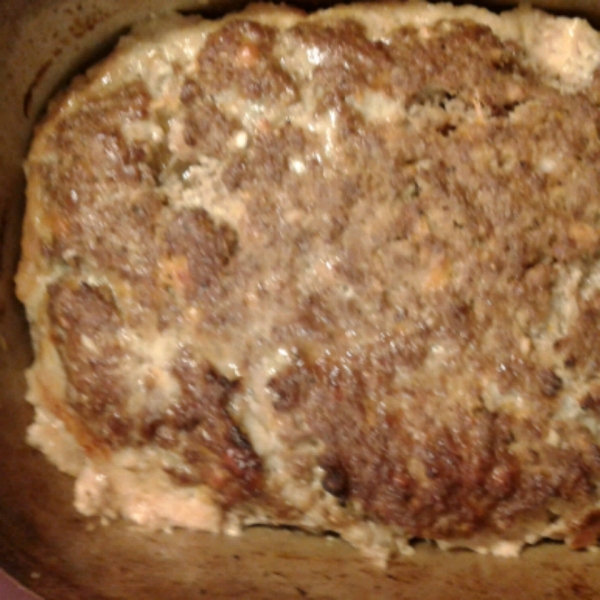 Cheeseburger Meatloaf with Mushroom Sauce