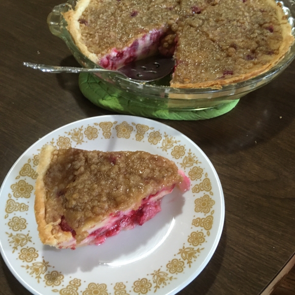 Raspberry Sour Cream Pie