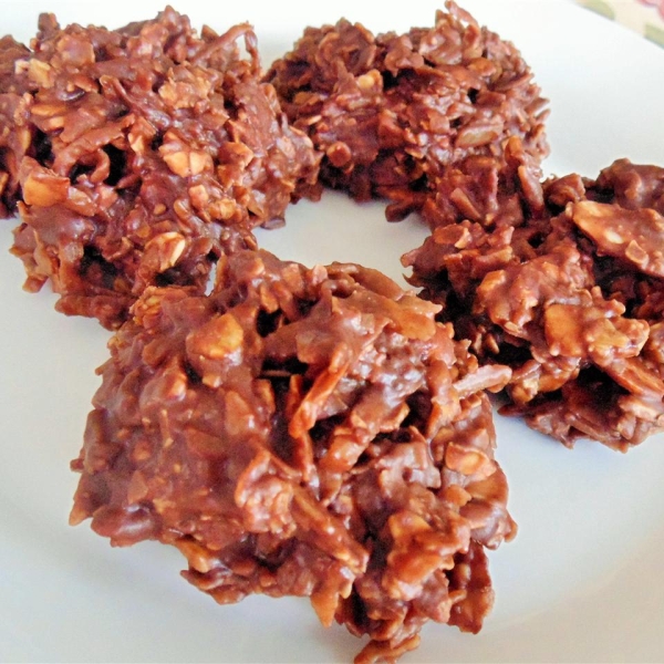 Easy Chocolate Haystacks