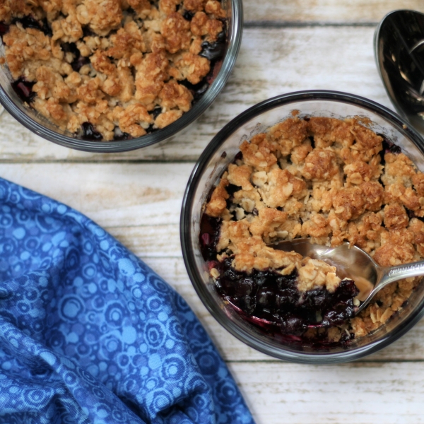 Air Fryer Blueberry Crisp