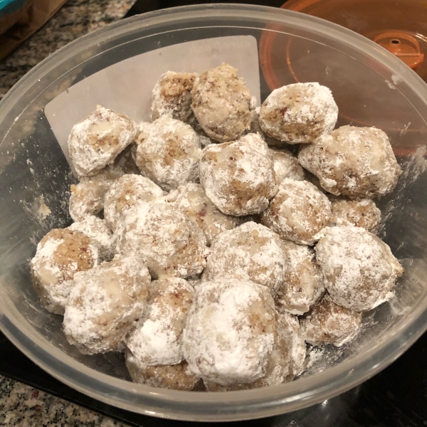 Pecan Butter Balls