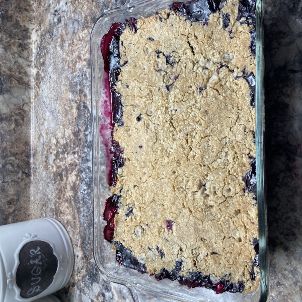 Classic American Blueberry Crisp