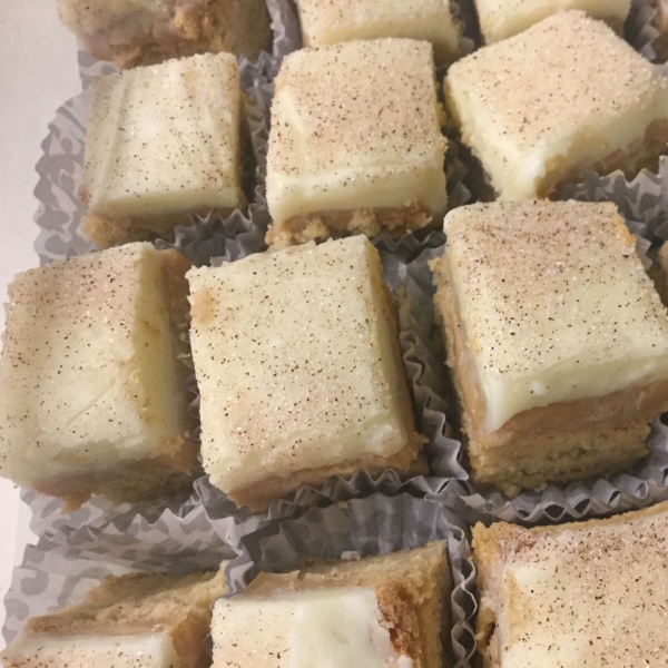 Caramel Snickerdoodle Bars