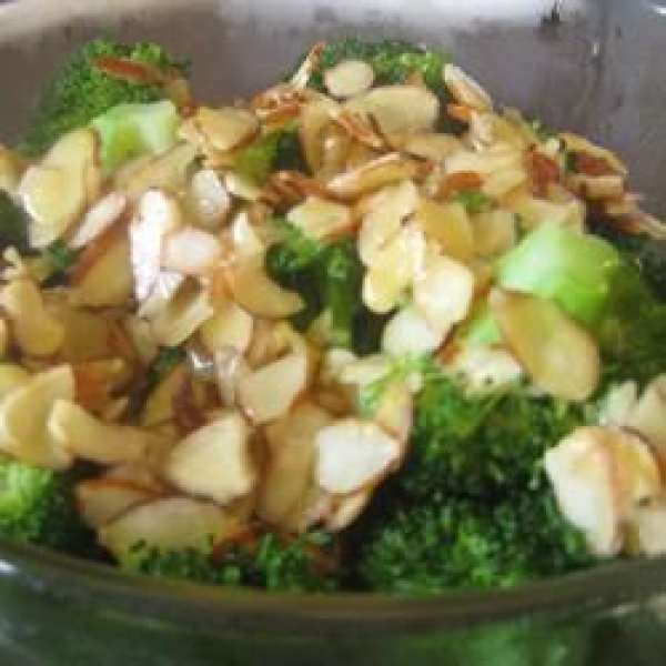 Broccoli With Lemon Almond Butter