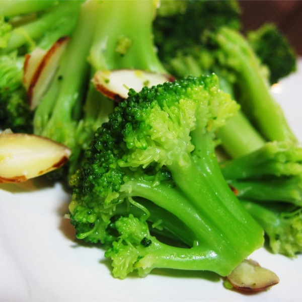 Broccoli With Lemon Almond Butter