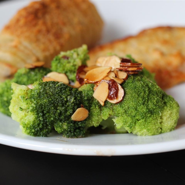 Broccoli With Lemon Almond Butter