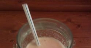 Guava Banana Smoothie