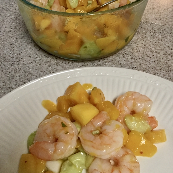 Mango Shrimp Salad