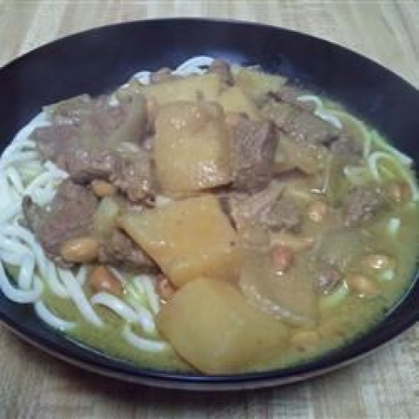 Slow Cooker Mussaman Curry